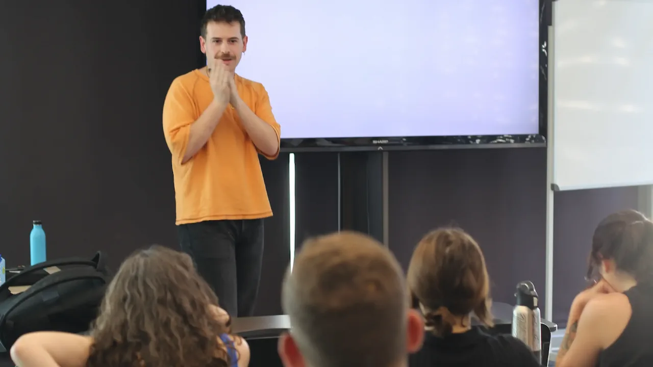 Bus84 2026 25 Page - bus84 2026 - carousel - 08